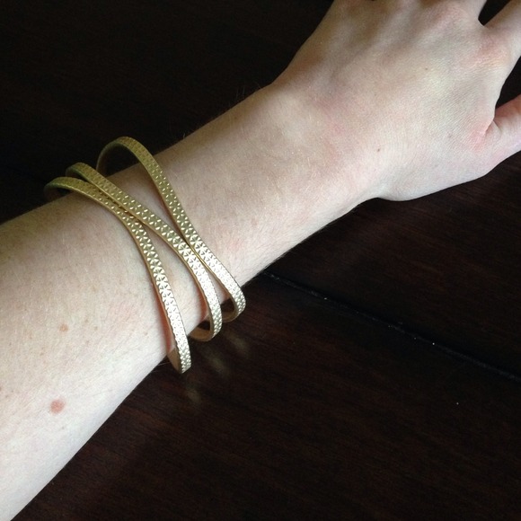 Three Stranded Gold Bangle - Picture 2 of 3