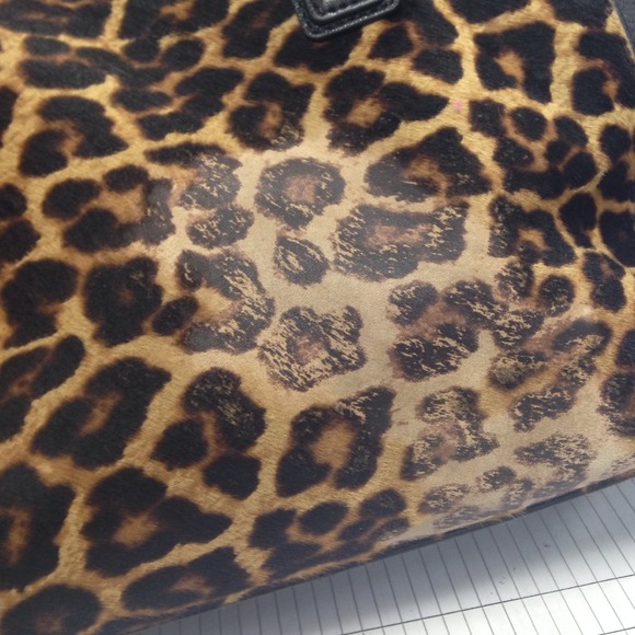 🚫🚫SOLD🚫🚫Authentic Michael Kors leopard satchel - Picture 2 of 4