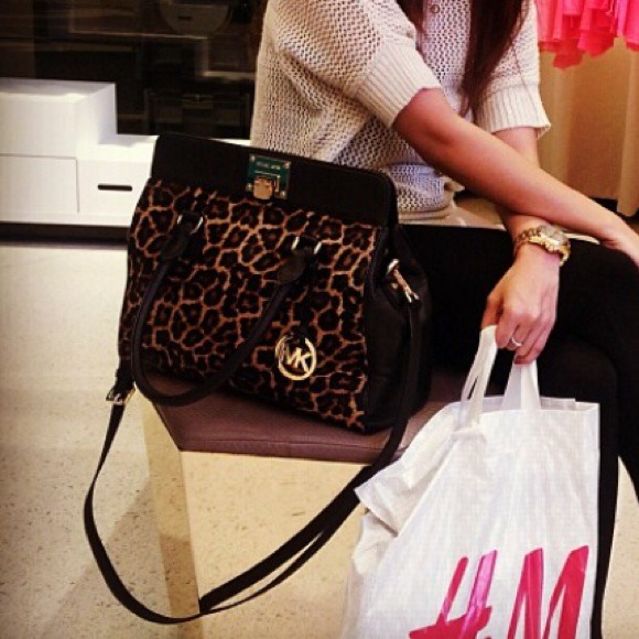 🚫🚫SOLD🚫🚫Authentic Michael Kors leopard satchel - Picture 3 of 4