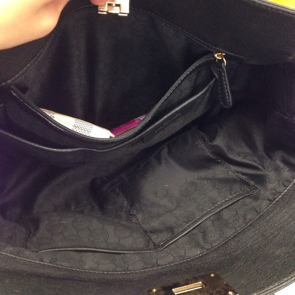 🚫🚫SOLD🚫🚫Authentic Michael Kors leopard satchel - Picture 4 of 4