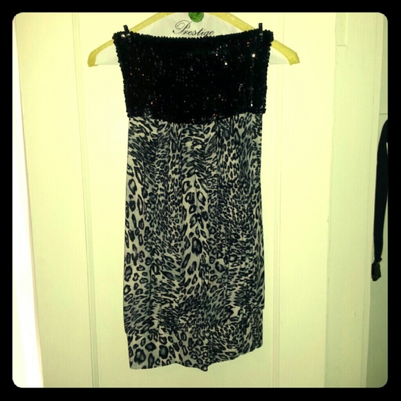 Strapless dress