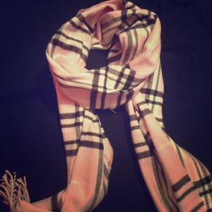 100% cashmere scarf