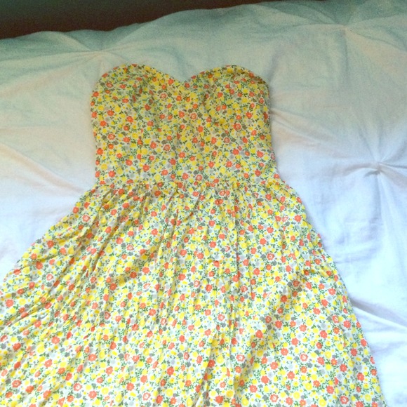 Medium dress