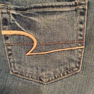 AMERICAN EAGLE JEANS!