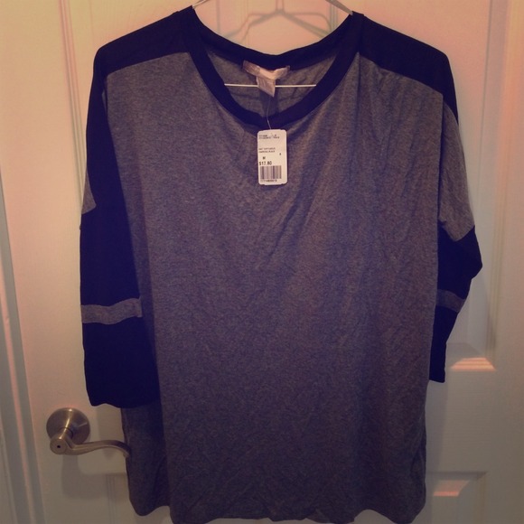 Forever 21 Tops - Forever 21 black grey 3 quarter tunic