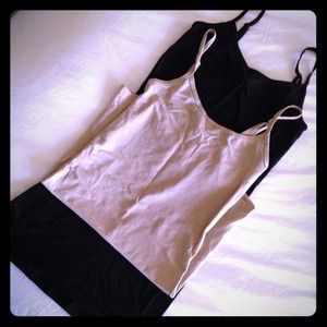 2 Splendid tank tops