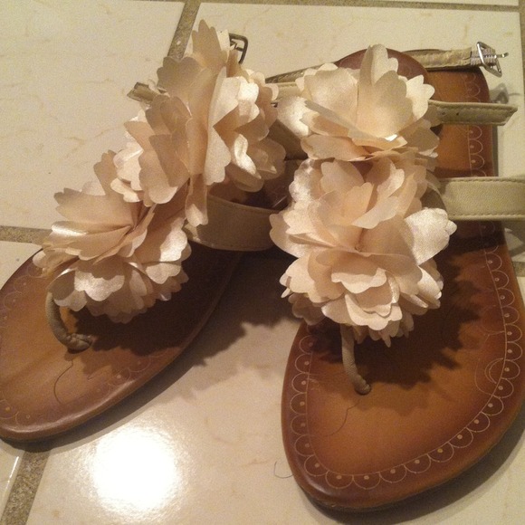 Sandals - Picture 2 of 2