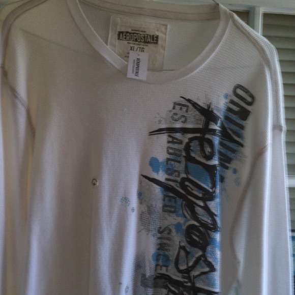 Aeropostale white thermal size XL