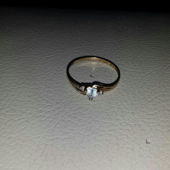 Gold ring 10k CZ=$20.00??