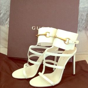 🚨SOLD🚨💯Authentic GUCCI heels