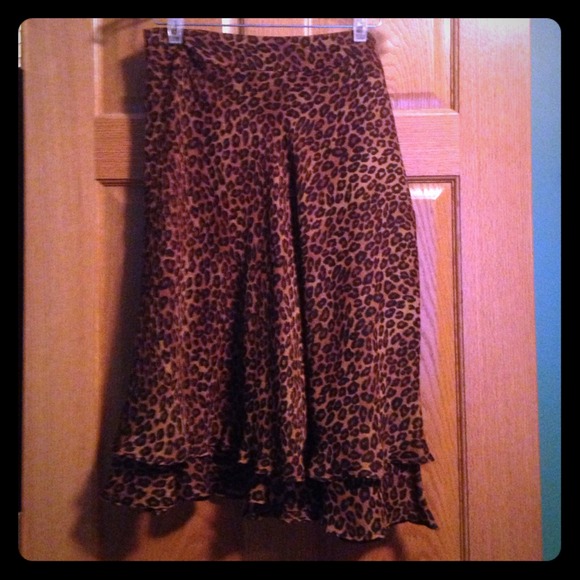 Leopard print skirt
