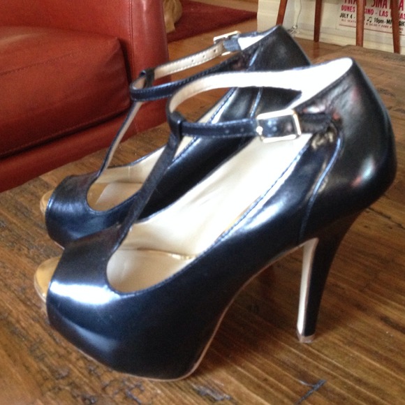 Black Mary Jane Style Heels w/ Peeptoe