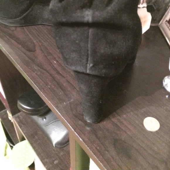 Booties - Picture 4 of 4