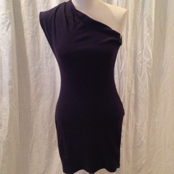 SOLD*****HOT fitted one shoulder American Apparel