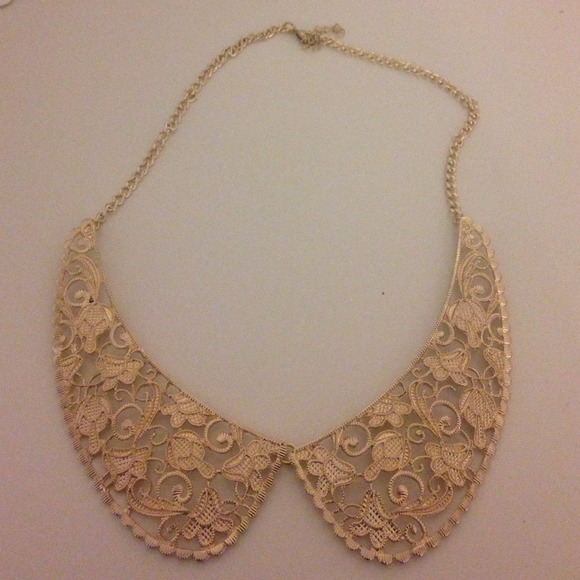 New Gold Lace Collar Necklace