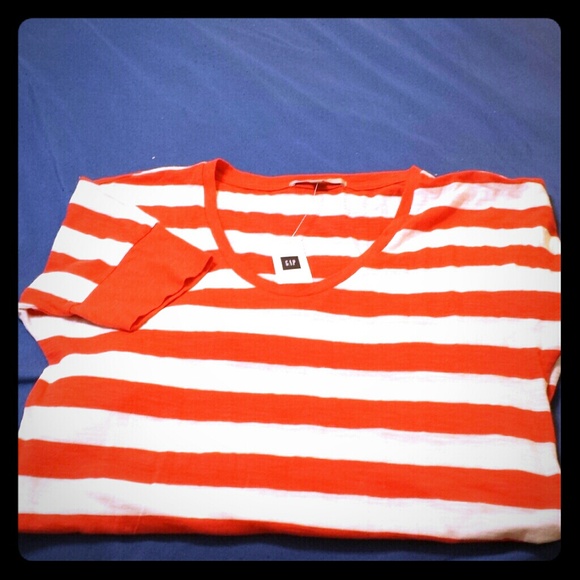 Reduced Super cute white and orange to by Gap