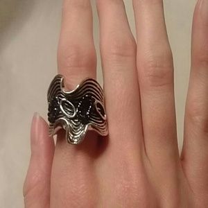 Cute ring