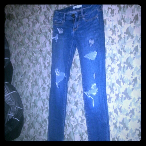 Bullhead Black Distressed Skinnys 00