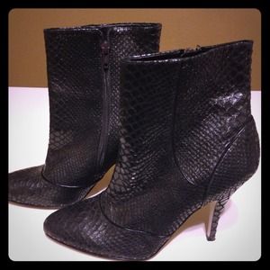 Sexy Enzo Angiolini ankle boots / booties