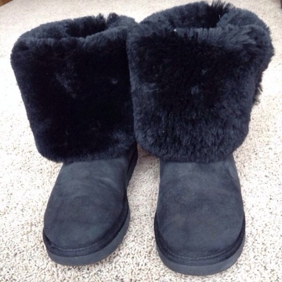 Inside of black uggs - Picture 2 of 4