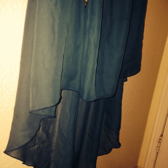 High Low - Picture 4 of 4