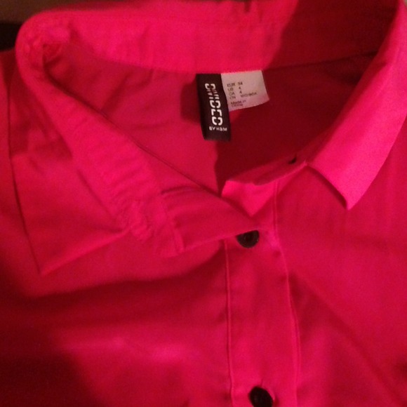 H&M Top - Picture 3 of 3