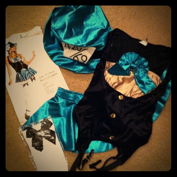 Brand new mad hatter Leg Avenue costume XS
