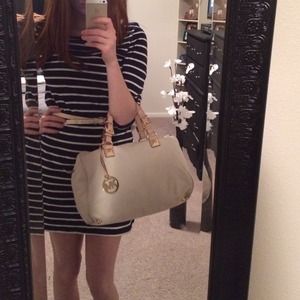 Vanilla michael kors purse***on hold***