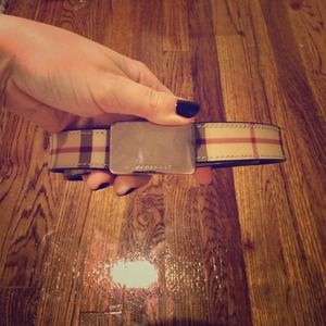 Burberry belt