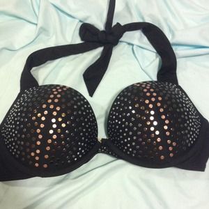 HOLD for @taylorcresap Vs bombshell bikini top