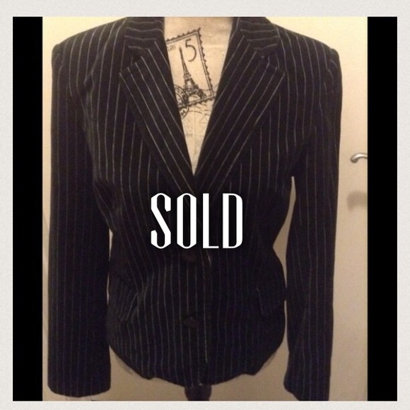 ❌SOLD❌pinstripe velvet blazer