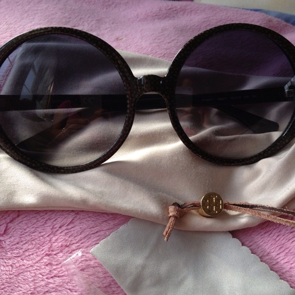 SOLD Authentic Tory Burch sunglasses SOLD