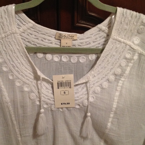 *NWT* Lucky brand sheer top - Picture 4 of 4