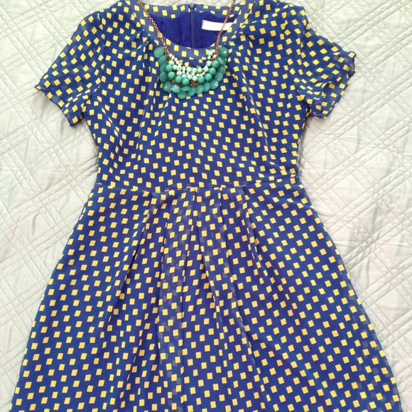 Blue and yellow dress. - Picture 1 of 2