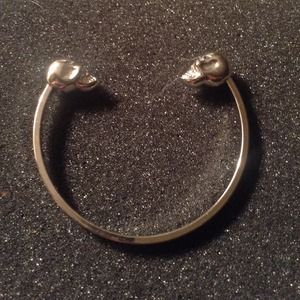 Silver Skull Bracelet.