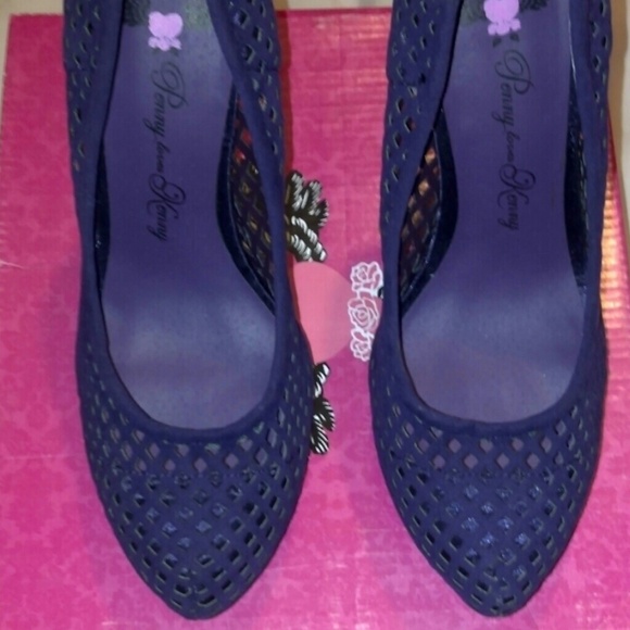 Sold - Picture 2 of 4