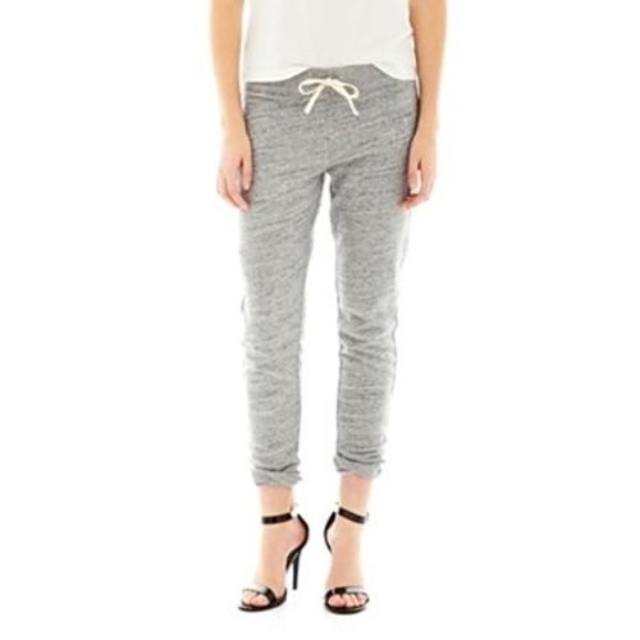❌❌Sold*Joe Fresh relaxed  Sweatpants❌❌