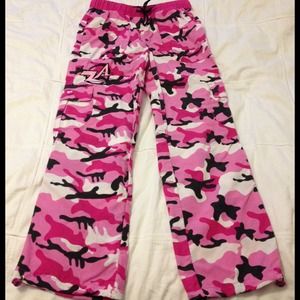 Zumbatomic Pink Camo Cargo Pants