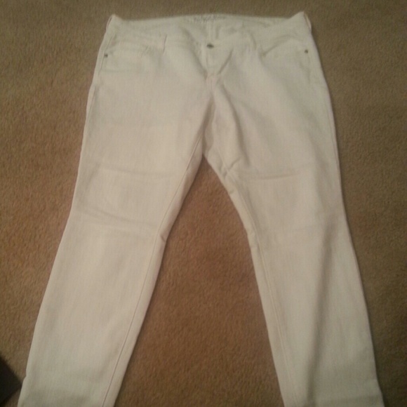 White Plus Size skinny jeans