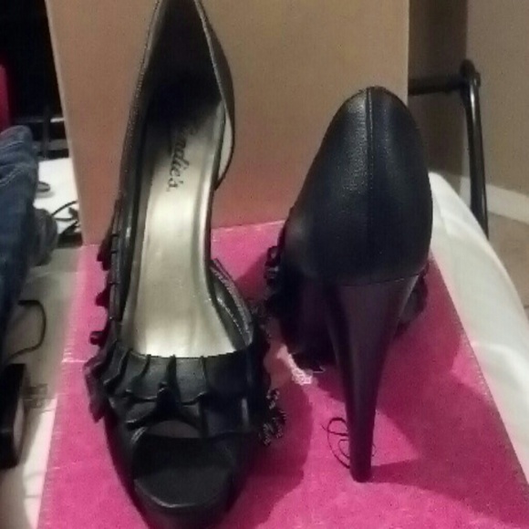 Sold - Picture 4 of 4