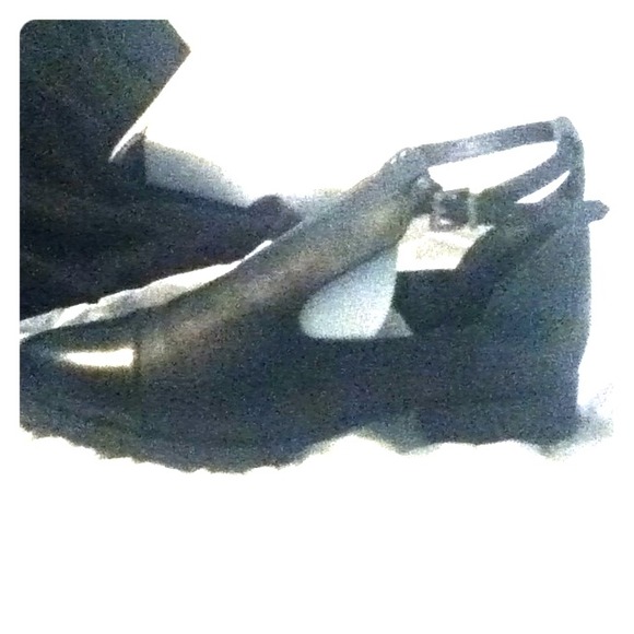 KATZ in black