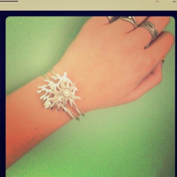 Silver tone starfish and coral bracelet