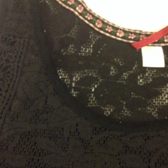 Element Bohemian Lace Top - Picture 3 of 4