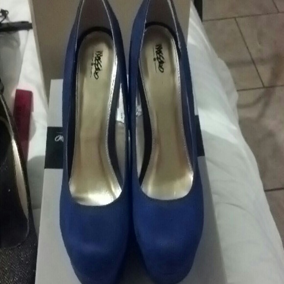 Sold - Picture 2 of 4