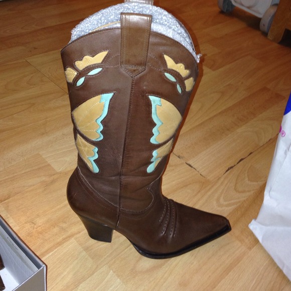 Brown Cowboy boots