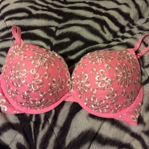 Pink bra 36DD and swear pants