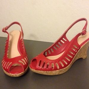 BN Shoedazzle "Birdie" Wedges