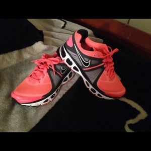 Air max size women 10