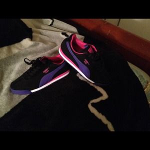 Pink purple & black pumas