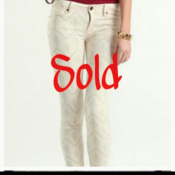 Bullhead Black brand , tribal print skinny pants